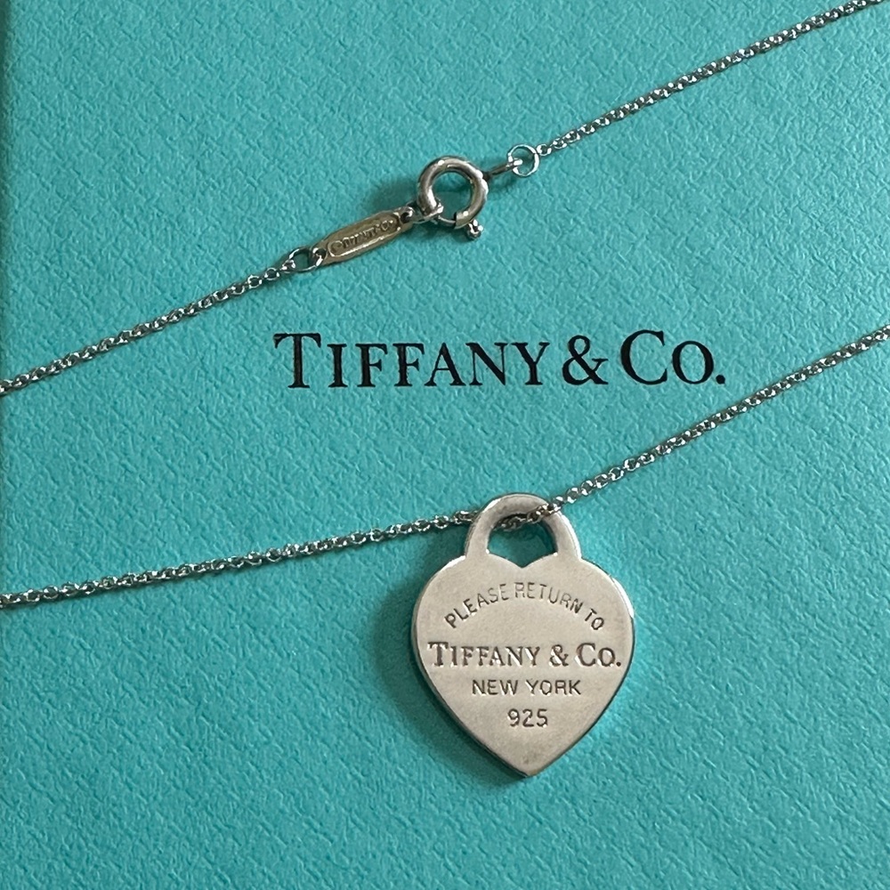 💙Tiffany  & Co 💙 heart necklace Sterling silver Authentic - Picture 3 of 15
